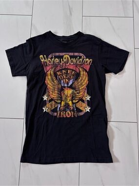 Harley-Davidson “Knee Deep in Iron” Graphic Tee – Size small